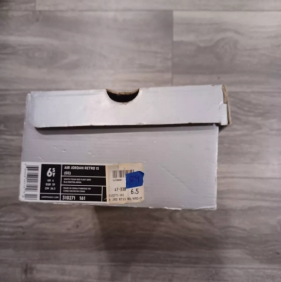 Nike retro 13 size 6y dark red and white. Used in great shape with box and recei - Picture 2 of 13